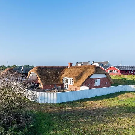 Holiday Lxxxii *